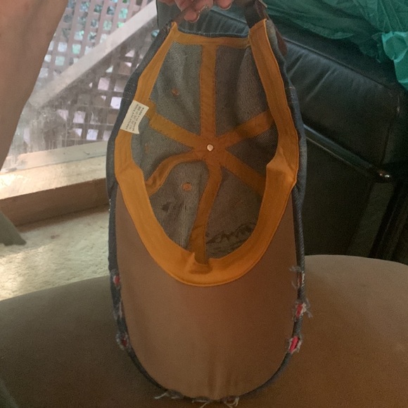 Cute bling adjustable cap. - Picture 2 of 2